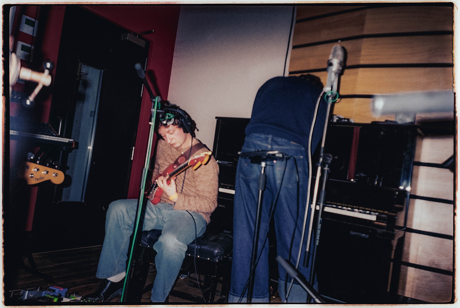 English Teacher / Charlie Barclay-Harris - @charliebarclayharris