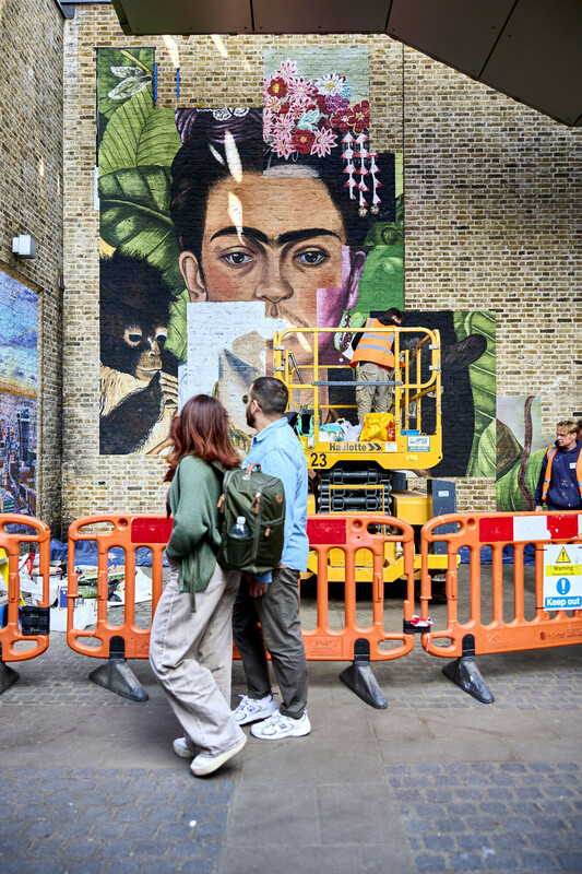 Frida Kahlo mural at Blackfriars Station 