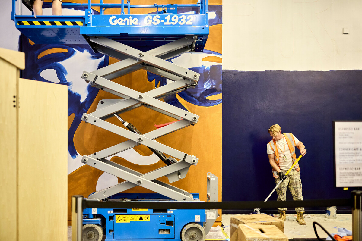 The making of the Frida Kahlo concourse mural at Tate Modern